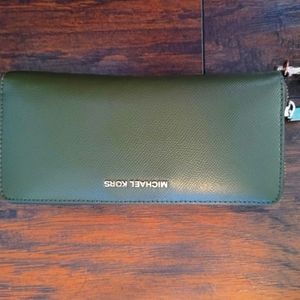 MichealKors olive green wallet